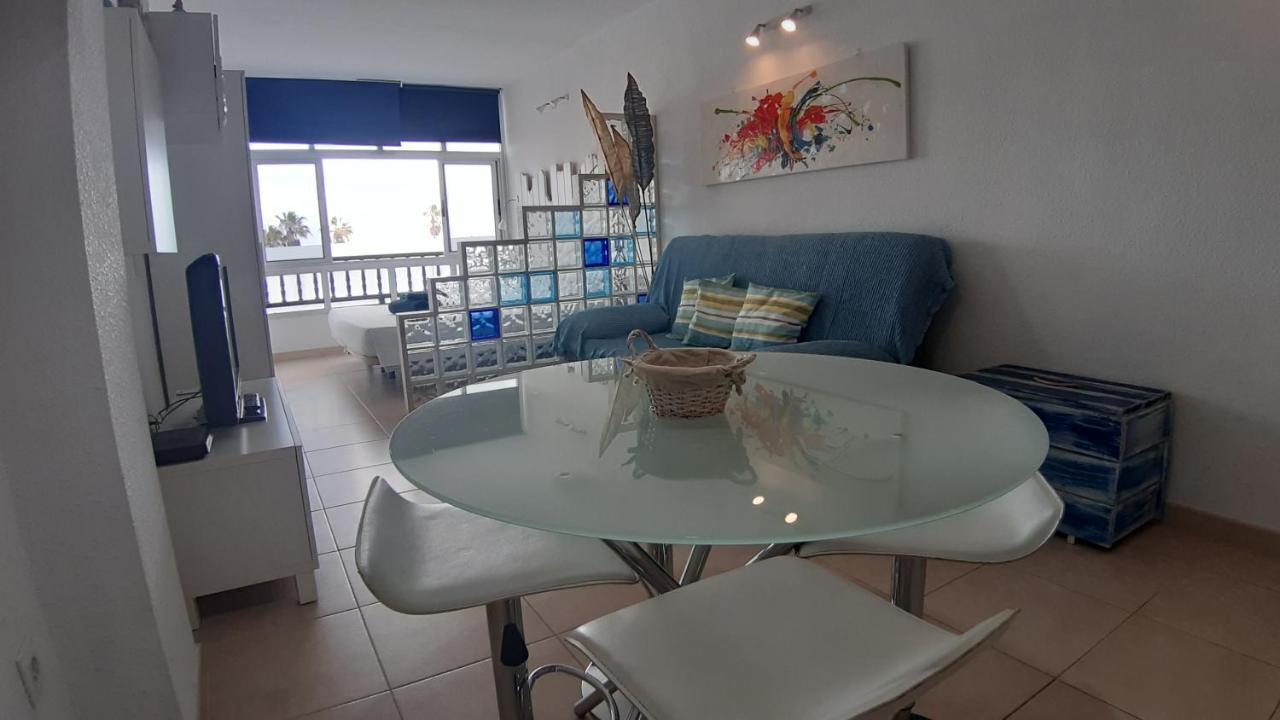 Blue Sky Studio Apartment คอร์ราเลโฮ ภายนอก รูปภาพ