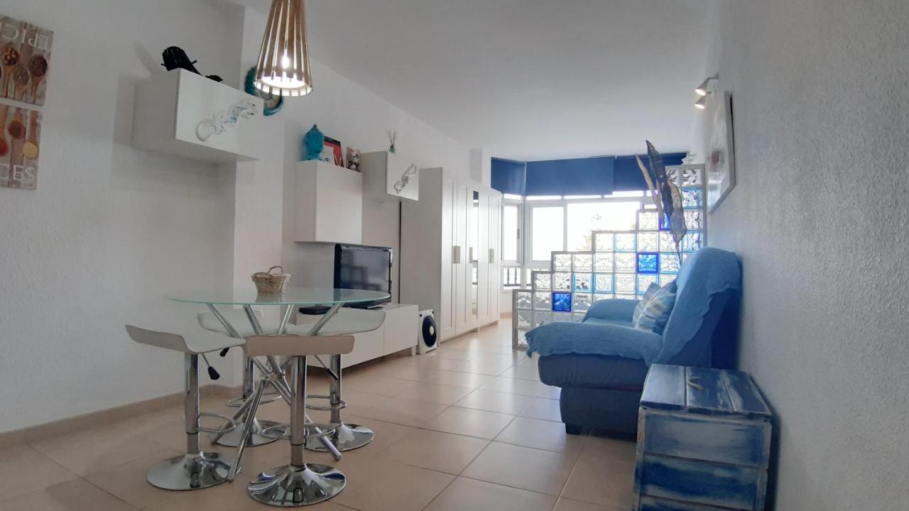 Blue Sky Studio Apartment คอร์ราเลโฮ ภายนอก รูปภาพ